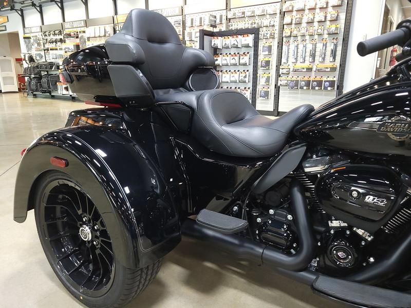 2025 Harley-Davidson Tri Glide® Ultra in Pelham, Alabama - Photo 4