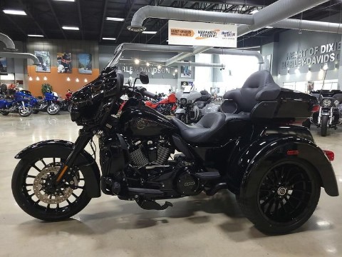2025 Harley-Davidson Tri Glide® Ultra in Pelham, Alabama - Photo 10