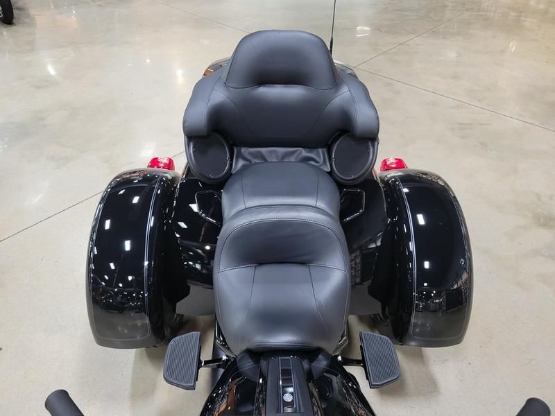 2025 Harley-Davidson Tri Glide® Ultra in Pelham, Alabama - Photo 16