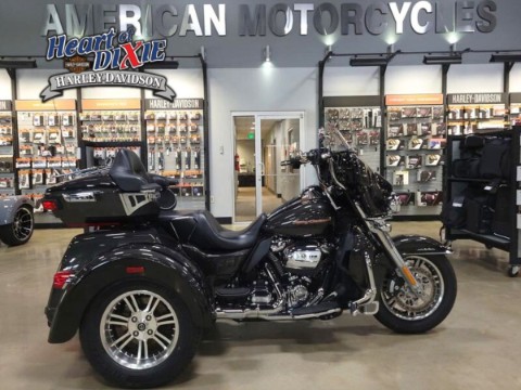 852607 2019 harley davidson FLHTCUTG tri glide ultra trike silver flux black fuse - Photo 1