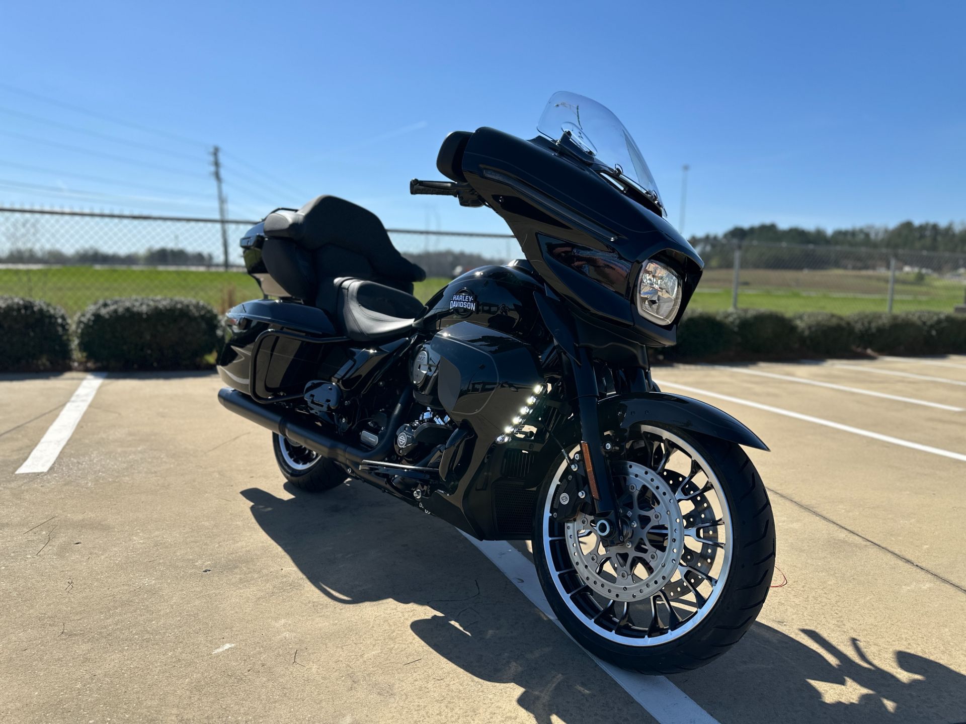 609743 2026 harley davidson flhxl street glide limited touring vivid black - Photo 2