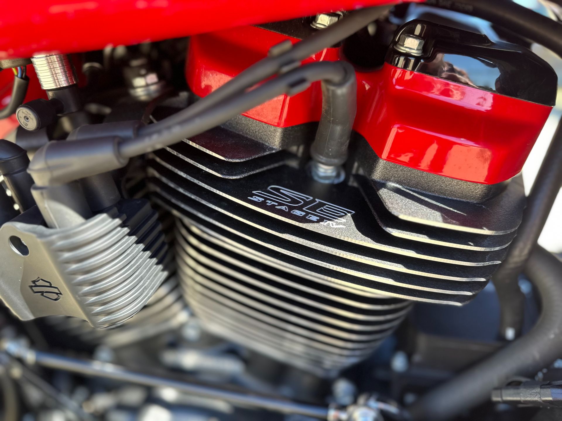 950514 2025 harley davidson fltrxstse cvo road glide st touring rally red - Photo 6