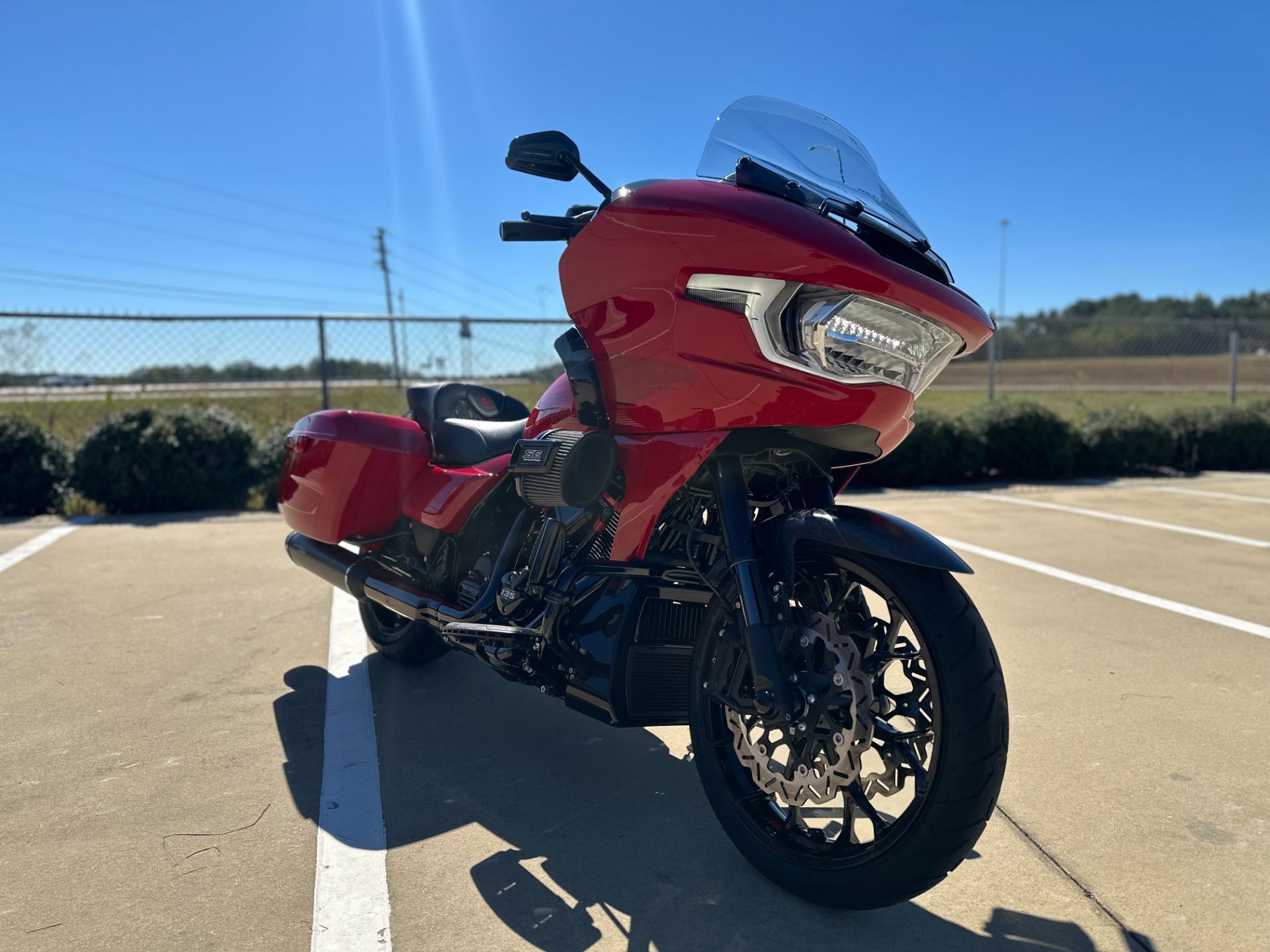 950514 2025 harley davidson fltrxstse cvo road glide st touring rally red - Photo 3