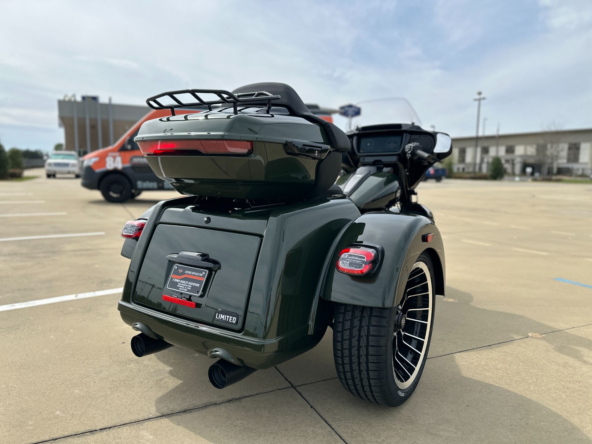 853827 2026 FLHLT harley davidson street glide 3 limited trike olive steel metallic vivid black - Photo 6