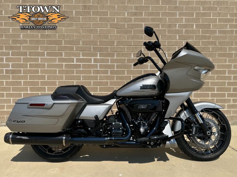 952826 2023 harley davidson fltrxse cvo road glide touring dark platinum - Photo 1