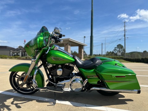 2015 Harley-Davidson Street Glide® in Cottondale, Alabama - Photo 4