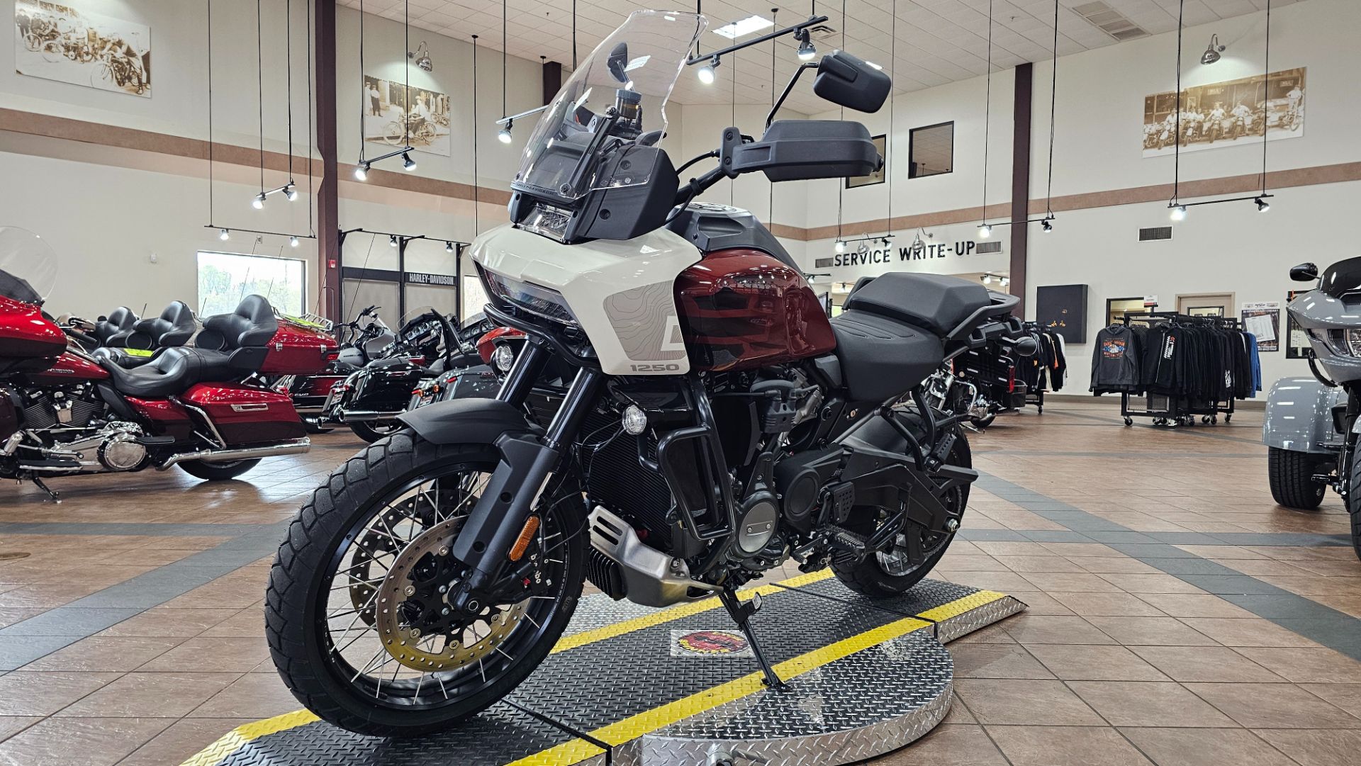 2024 Harley-Davidson Pan America® 1250 Special in Cottondale, Alabama - Photo 3