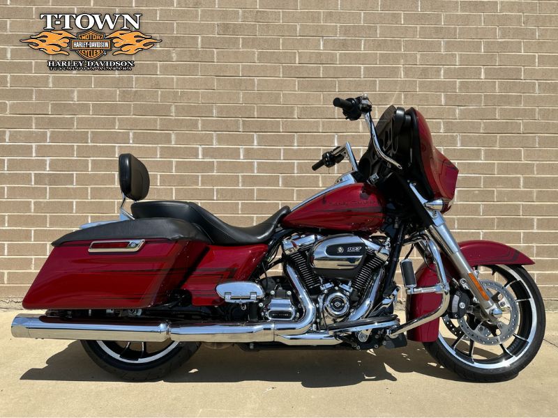 618887 2020 harley davidson  FLHX street glide touring stiletto red - Photo 1