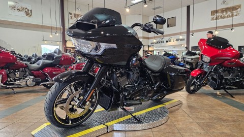 2025 Harley-Davidson Road Glide® in Cottondale, Alabama - Photo 4