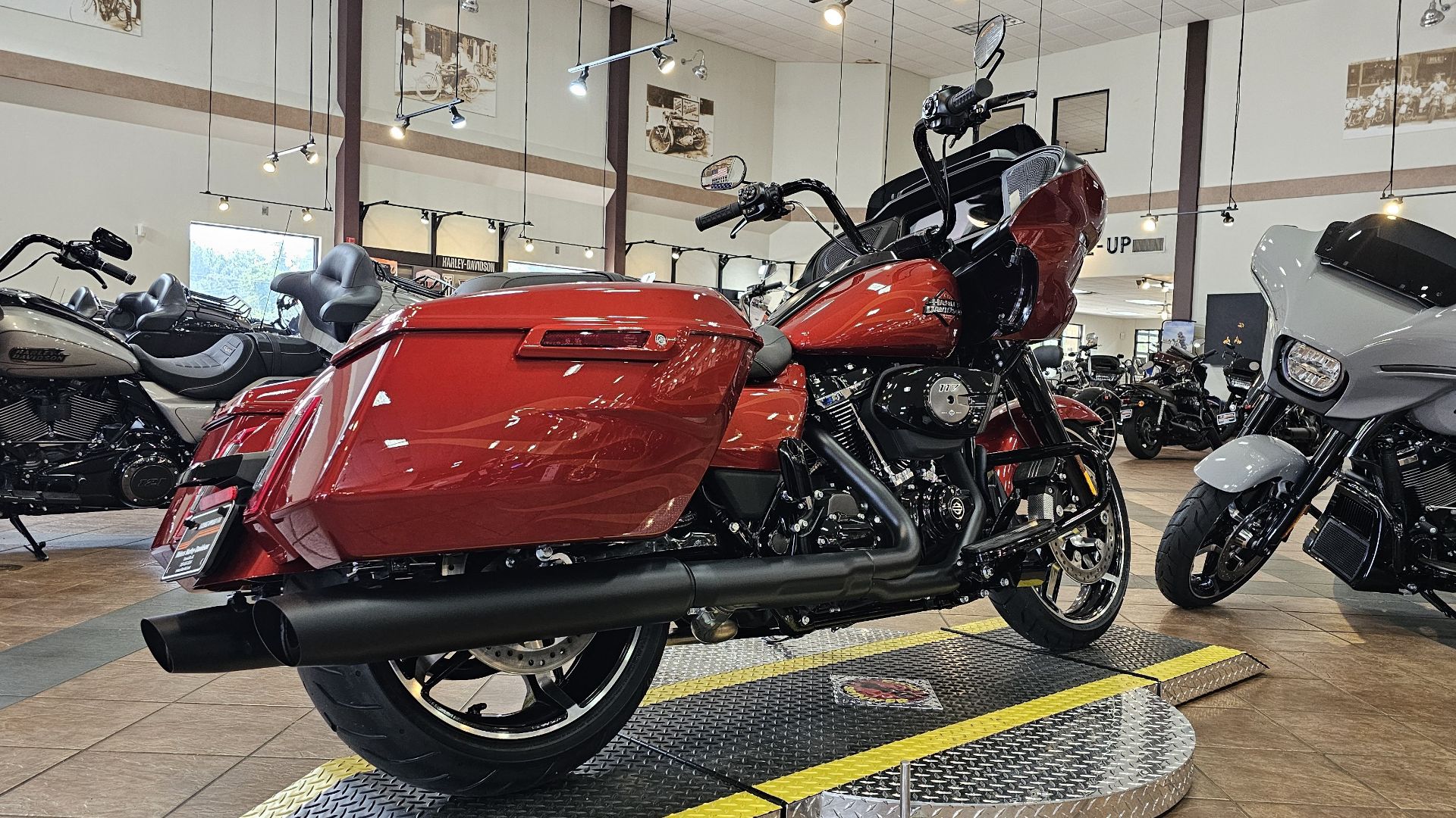 2025 Harley-Davidson Road Glide® in Cottondale, Alabama - Photo 7