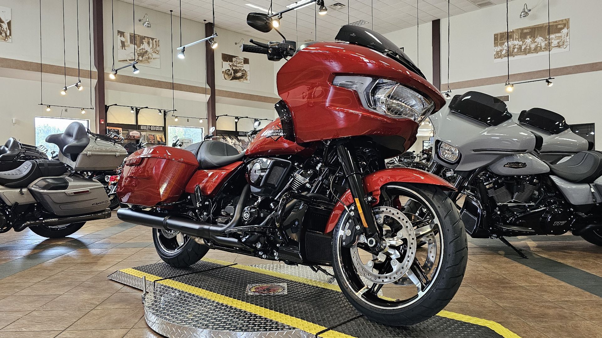 2025 Harley-Davidson Road Glide® in Cottondale, Alabama - Photo 3