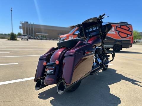 2016 Harley-Davidson Street Glide® in Cottondale, Alabama - Photo 6