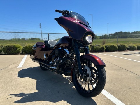 2016 Harley-Davidson Street Glide® in Cottondale, Alabama - Photo 2