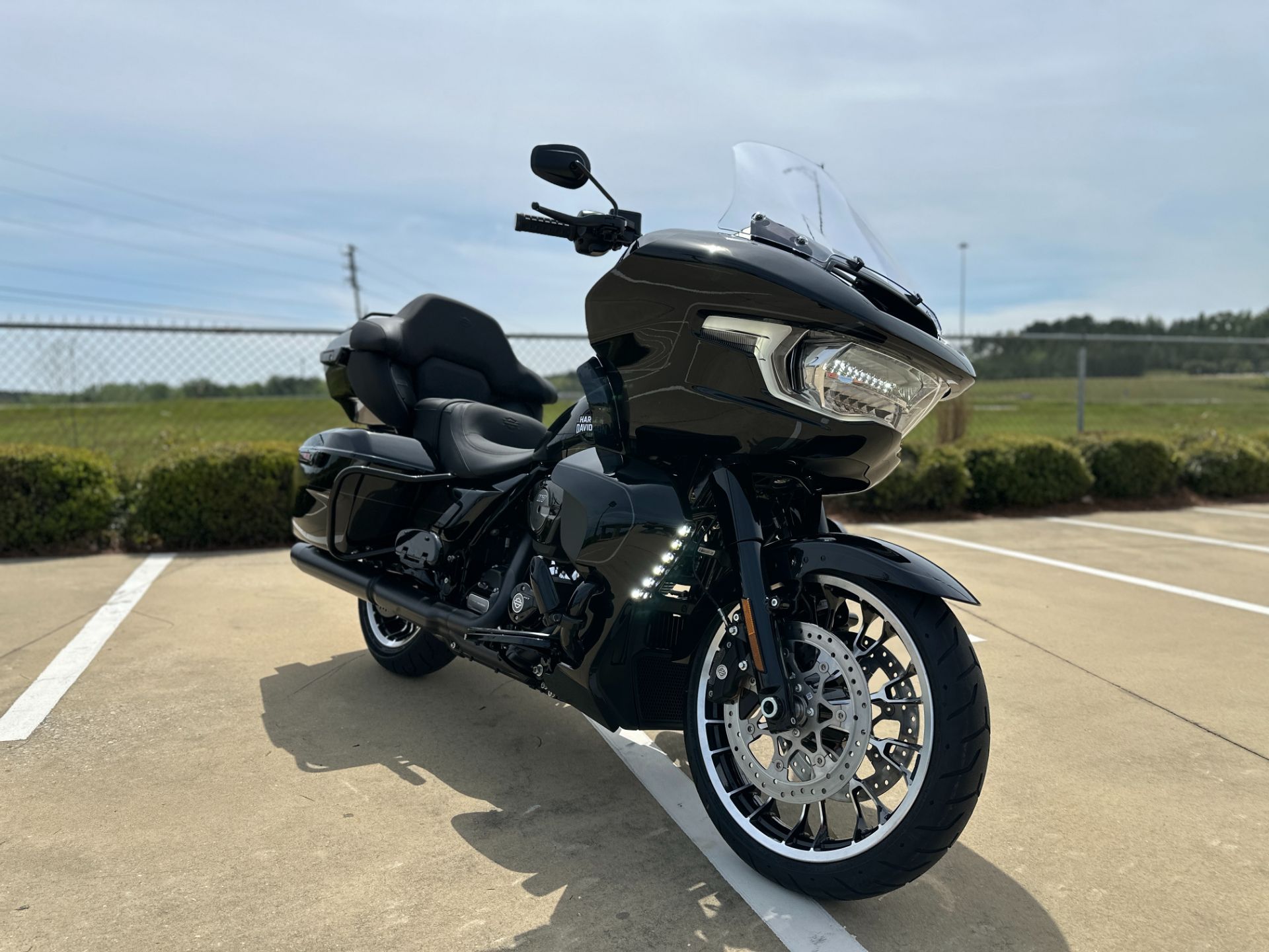 2026 Harley-Davidson Road Glide® Limited in Cottondale, Alabama - Photo 2