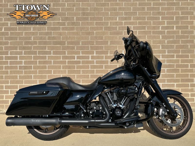 656742 2023 harley davidson  FLHXST street glide st touring vivid black - Photo 1