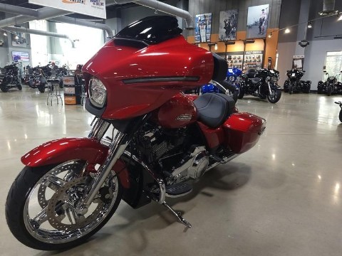 2025 Harley-Davidson Street Glide® in Cottondale, Alabama - Photo 4