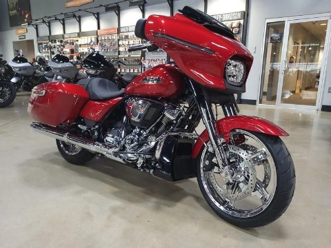2025 Harley-Davidson Street Glide® in Cottondale, Alabama - Photo 3