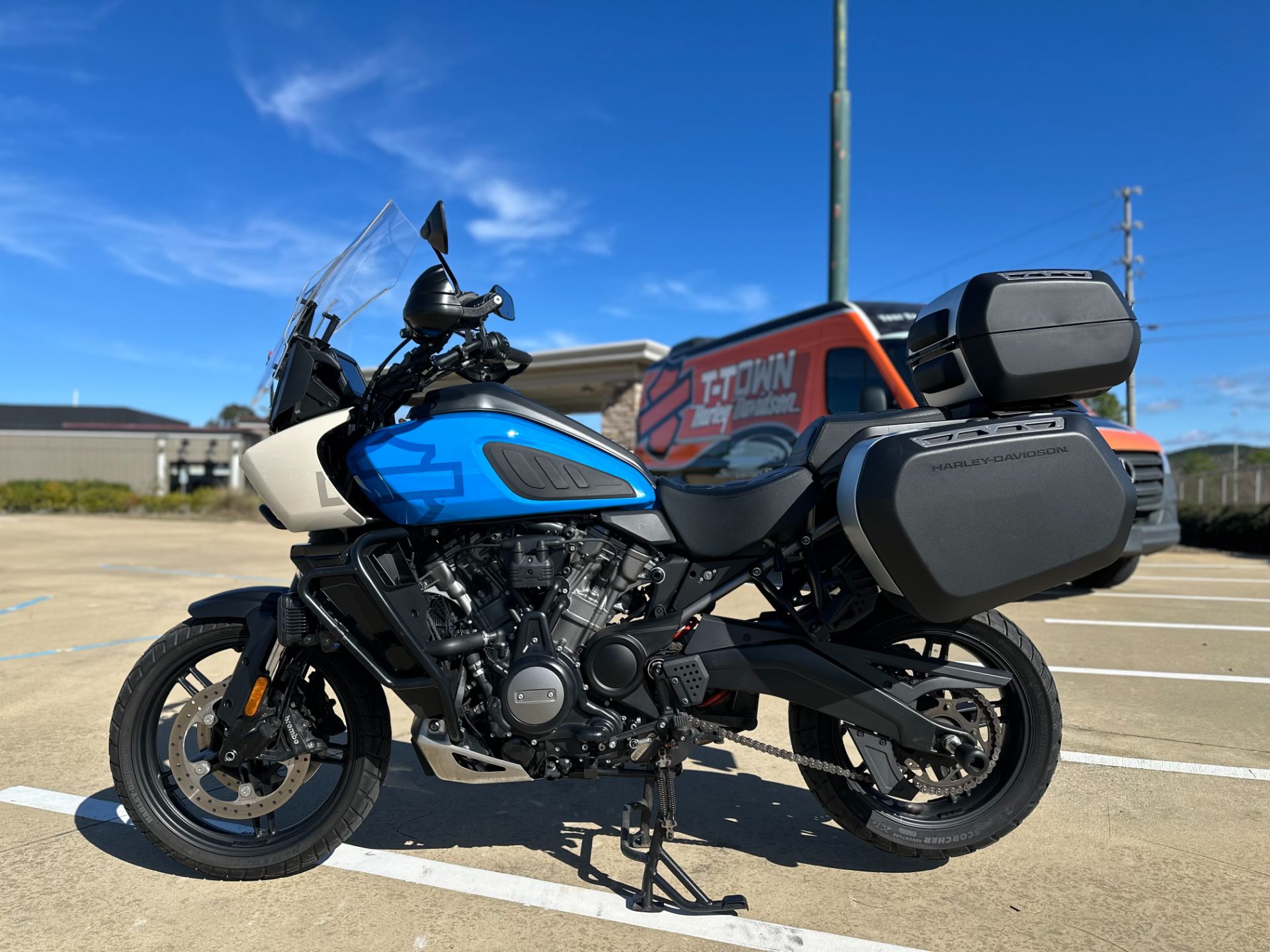 317543 2022 harley davidson ra1250s pan america 1250 special adventure touring fastback blue white sand pearl - Photo 4