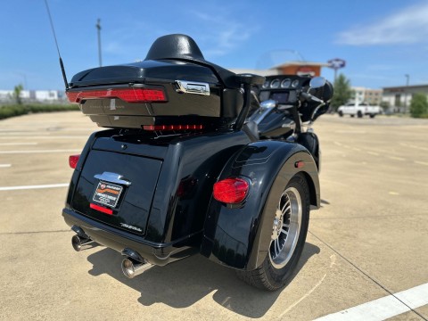 2022 Harley-Davidson Tri Glide® Ultra in Cottondale, Alabama - Photo 6