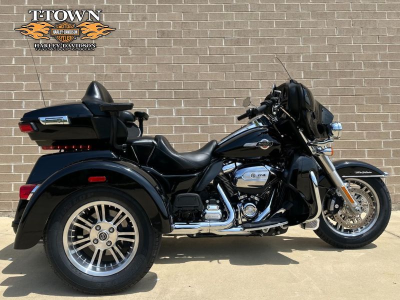 850532 2022 harley davidson  FLHTCUTG tri glide ultra trike vivid black - Photo 1