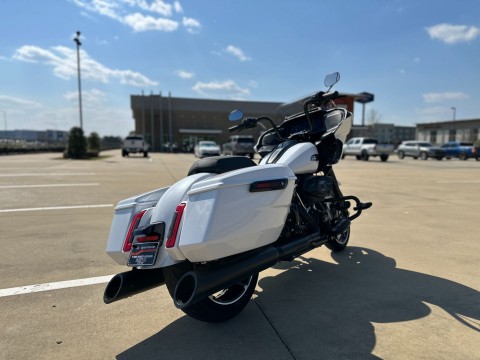 609373 2024 harley davidson fltrx road glide touring white onyx pearl - Photo 6