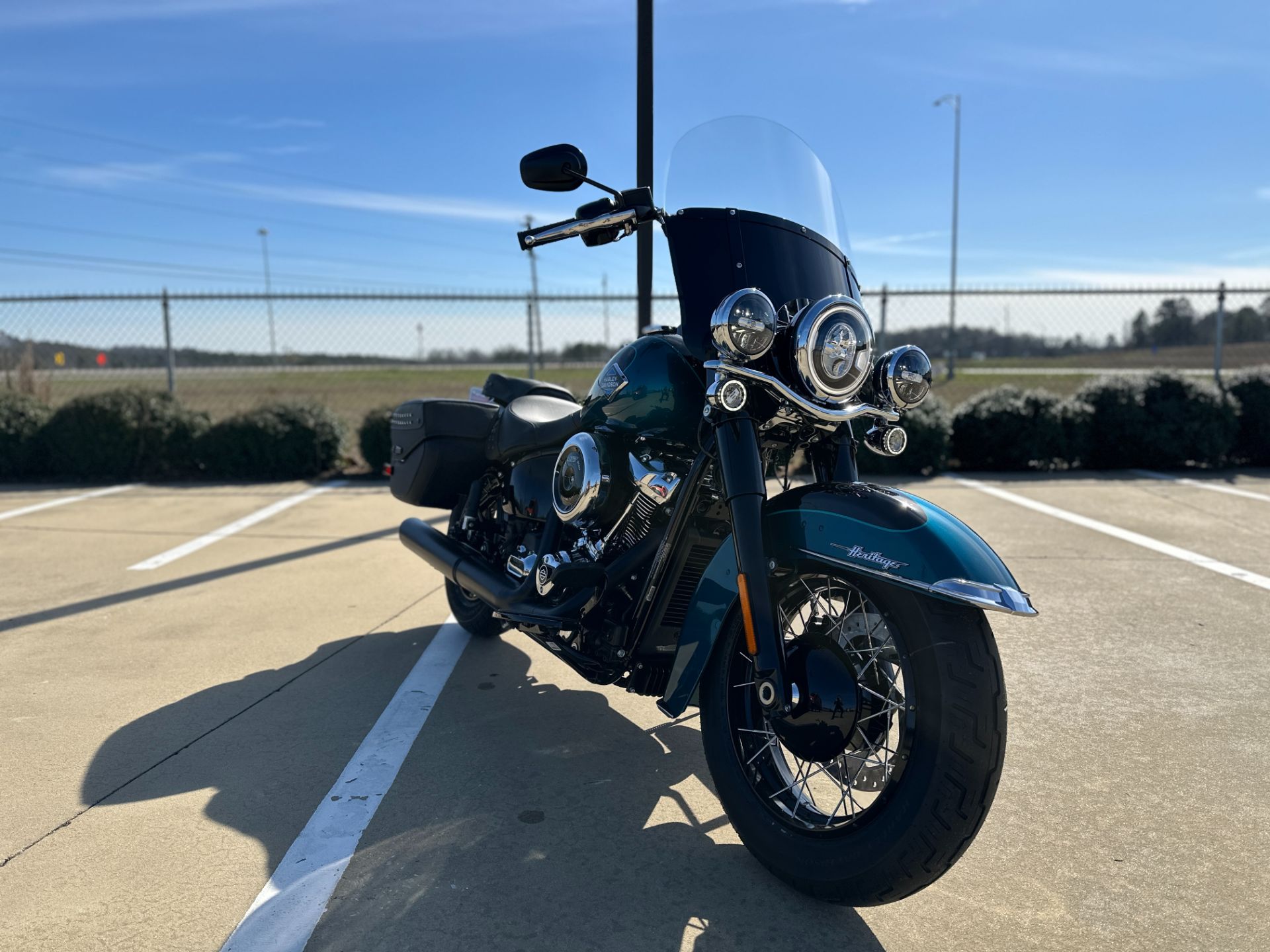 014923 2026 harley davidson flhc heritage classic cruiser teal thunder - Photo 2