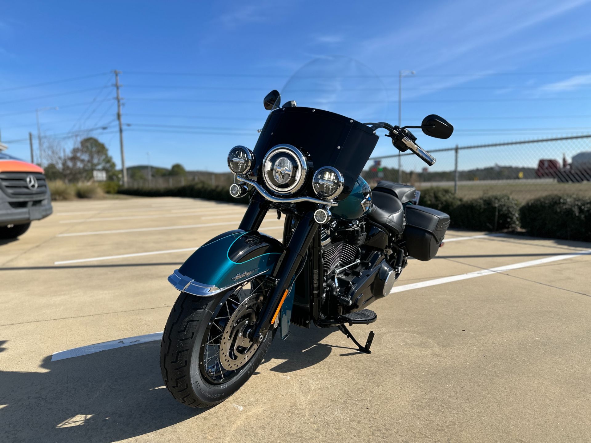 014923 2026 harley davidson flhc heritage classic cruiser teal thunder - Photo 3