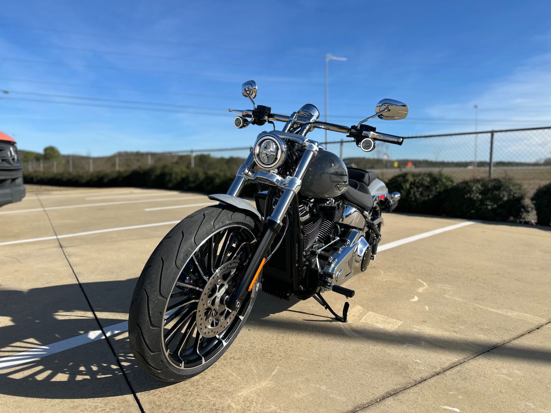 012387 2026 harley davidson fxbr breakout cruiser dark billiard gray - Photo 3