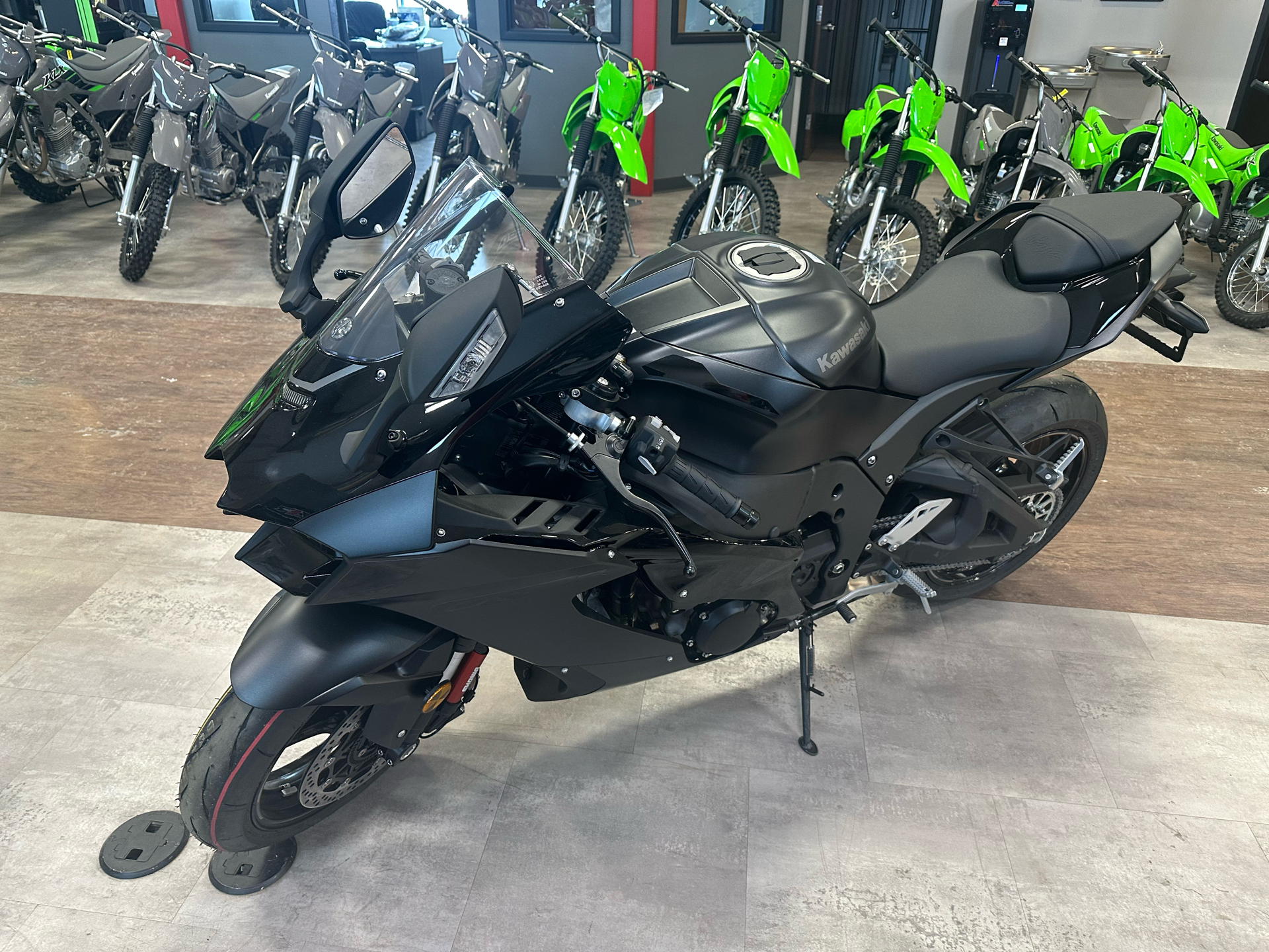 2025 Kawasaki Ninja ZX-10R ABS in O'Fallon, Illinois - Photo 4