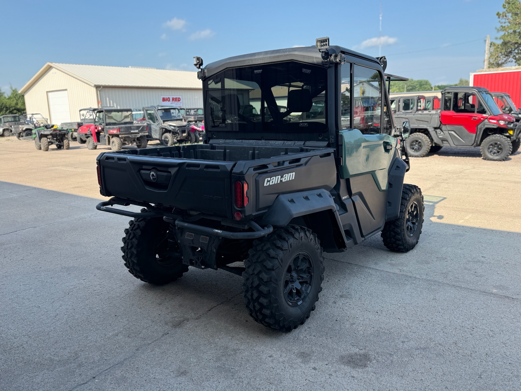 2025 Can-Am™ Defender DPS CAB 7