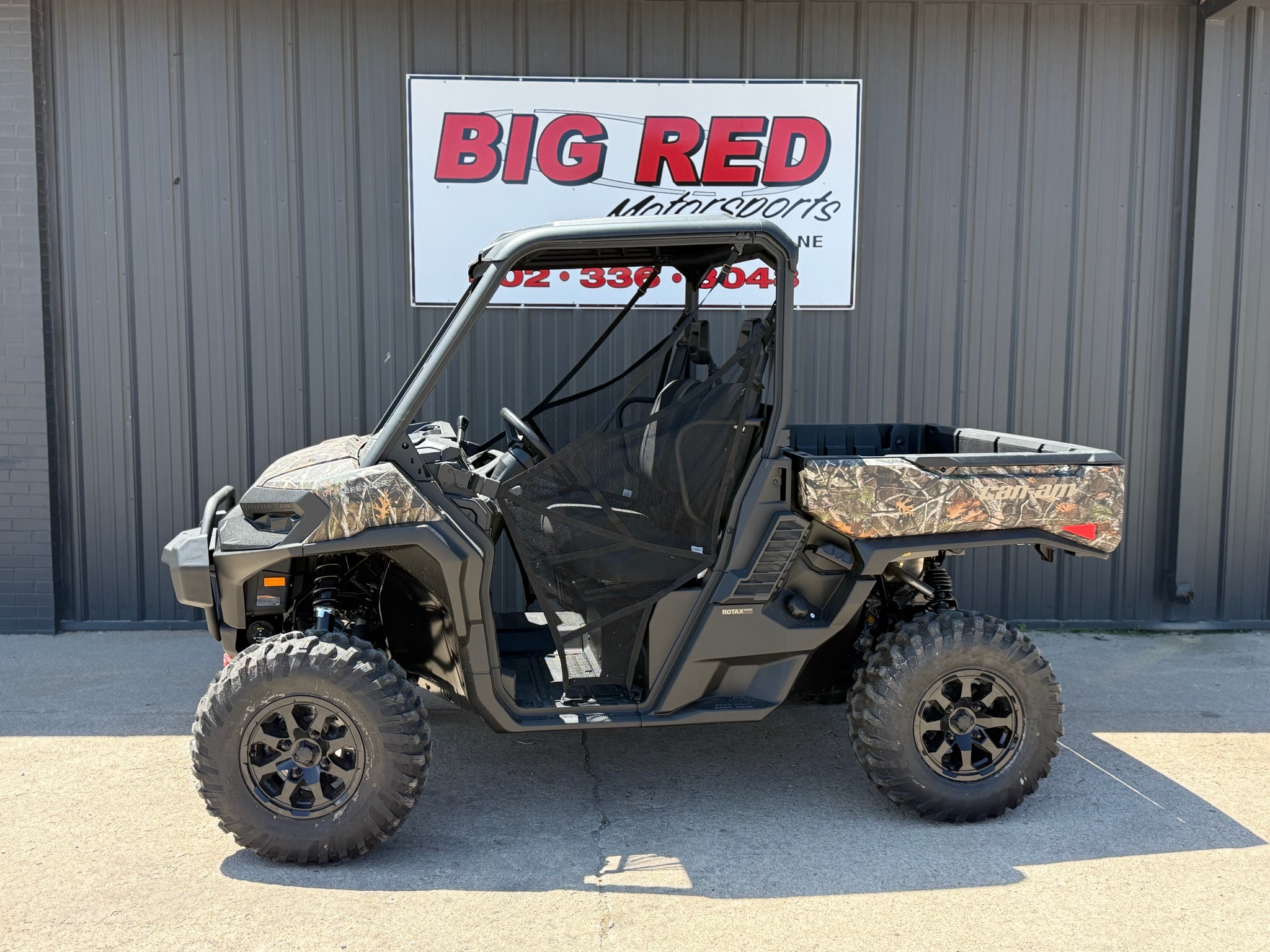 2026 Can-Am™ Defender XT HD11 1