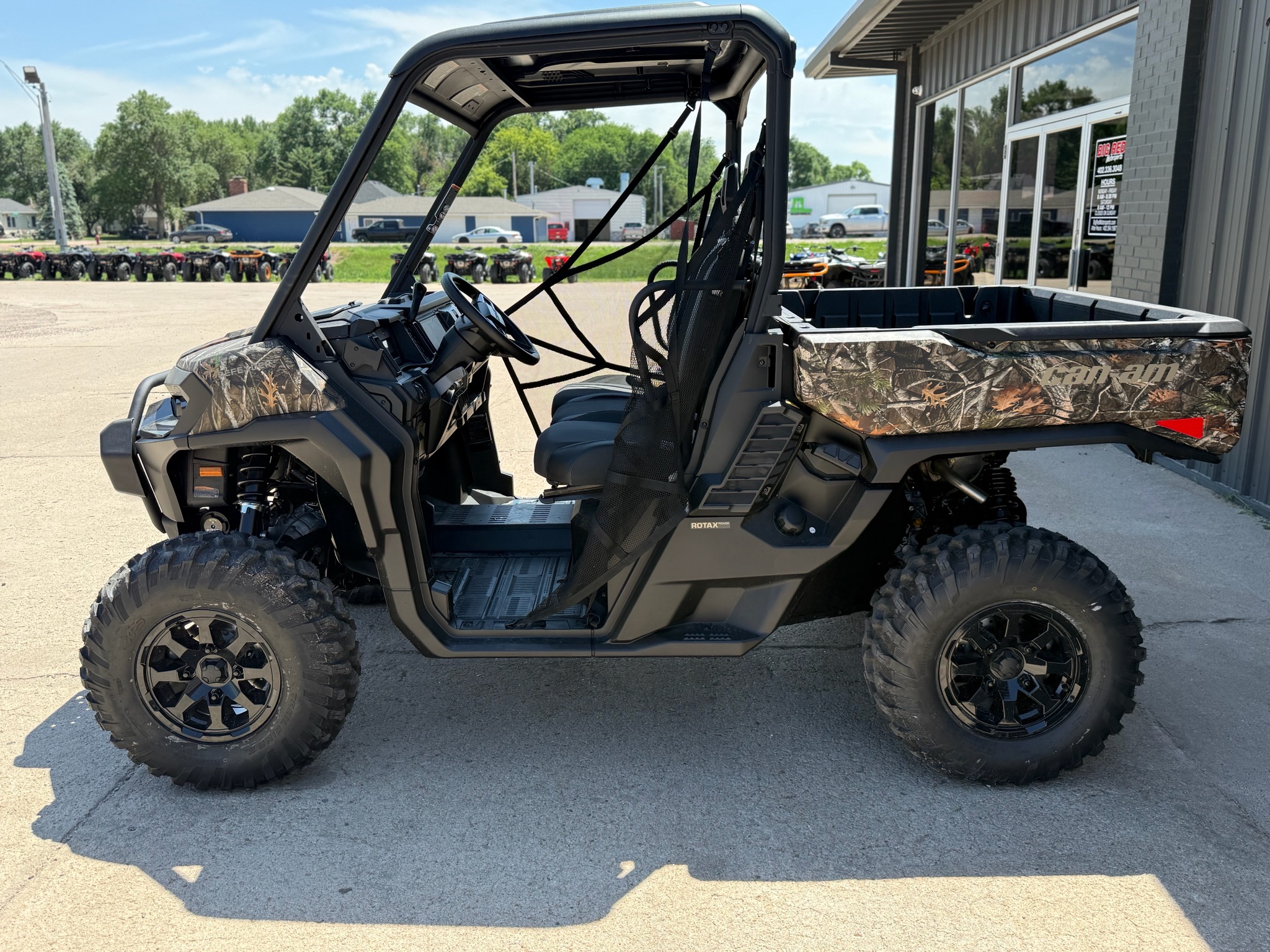 2026 Can-Am™ Defender XT HD11 4