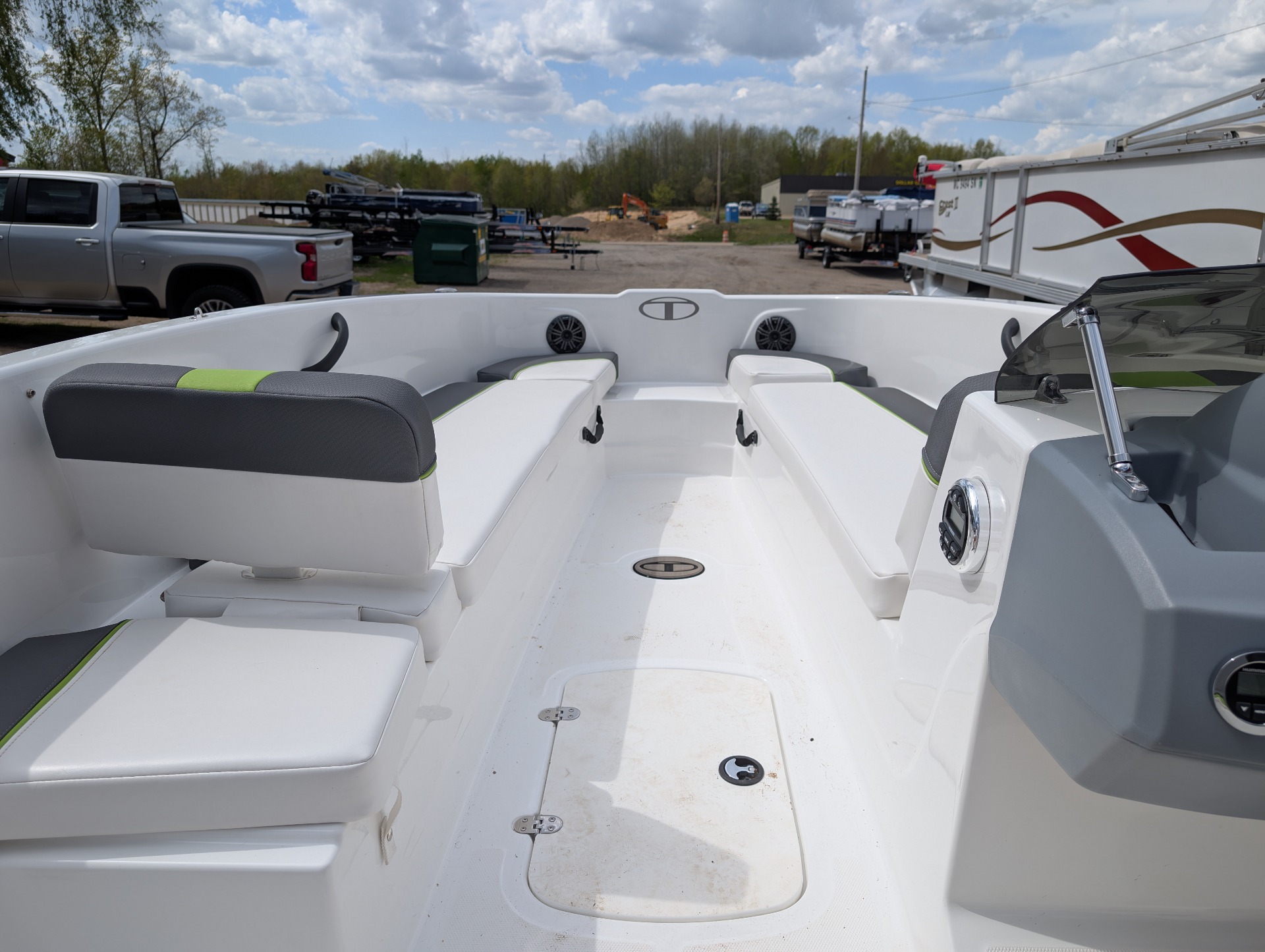 2022 Tahoe T18 in Harrison, Michigan - Photo 4