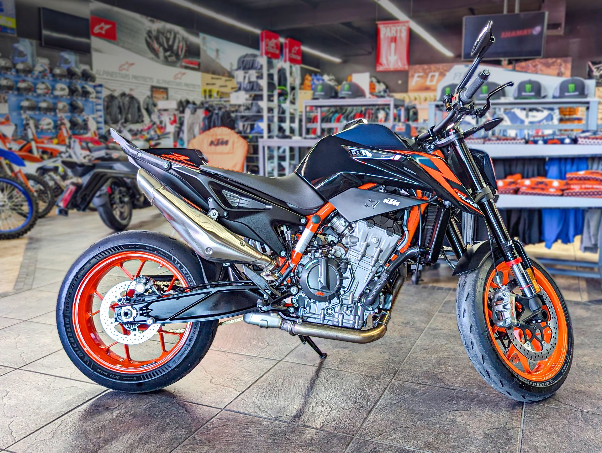 Motorcycles 2021 Ktm 890 Duke R Release Date 890 Duke R 2021 2021
