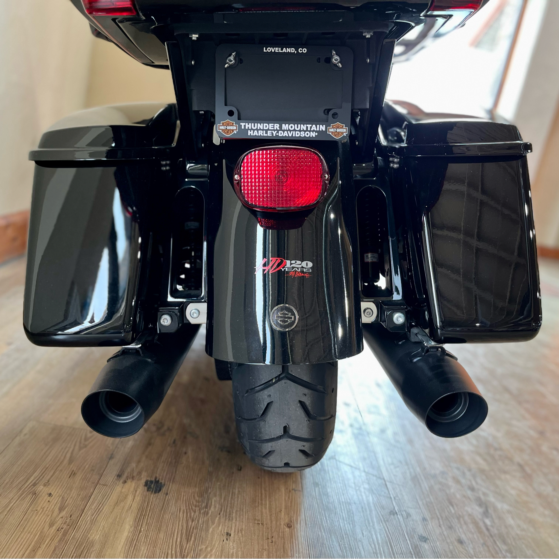 2023 Harley-Davidson Ultra Limited in Loveland, Colorado - Photo 9