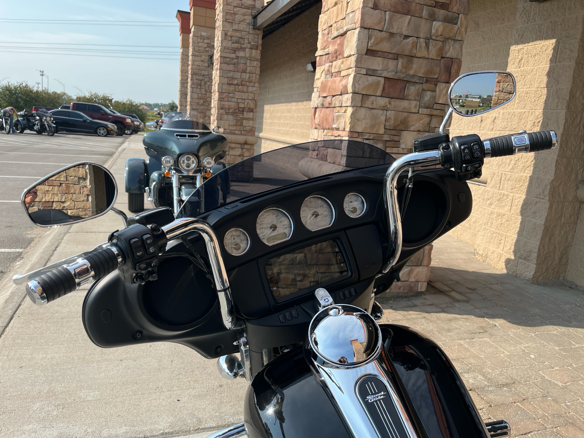 2020 Harley-Davidson Street Glide® in Omaha, Nebraska - Photo 8
