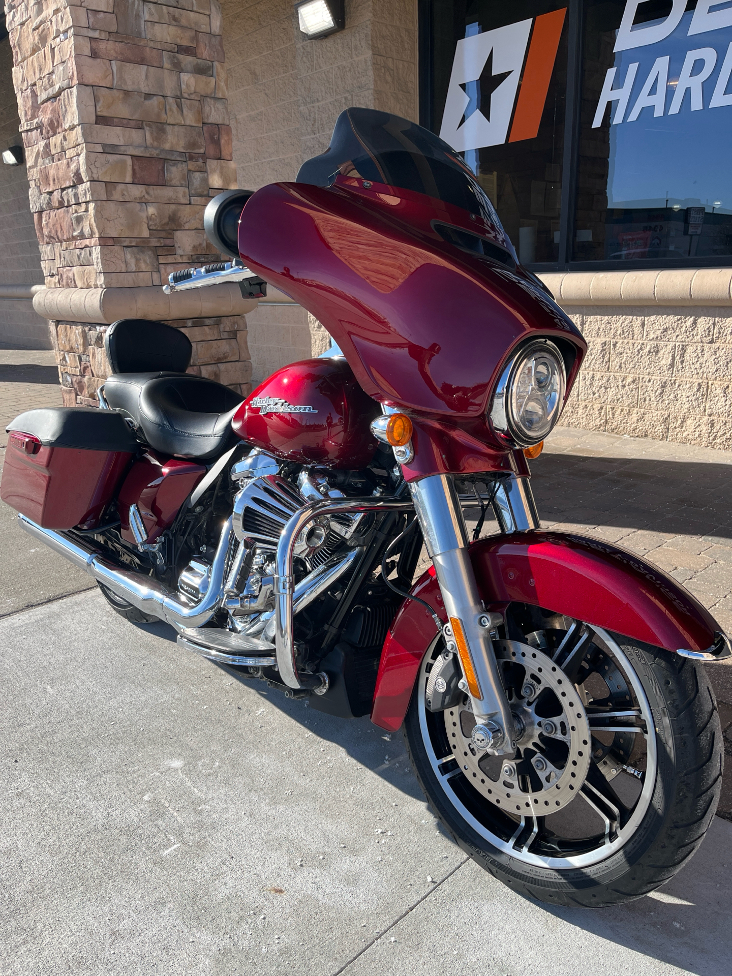 2017 Harley-Davidson Street Glide® Special in Omaha, Nebraska - Photo 2