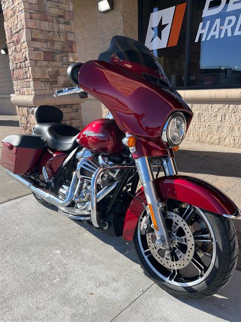2017 Harley-Davidson Street Glide® Special in Omaha, Nebraska - Photo 2