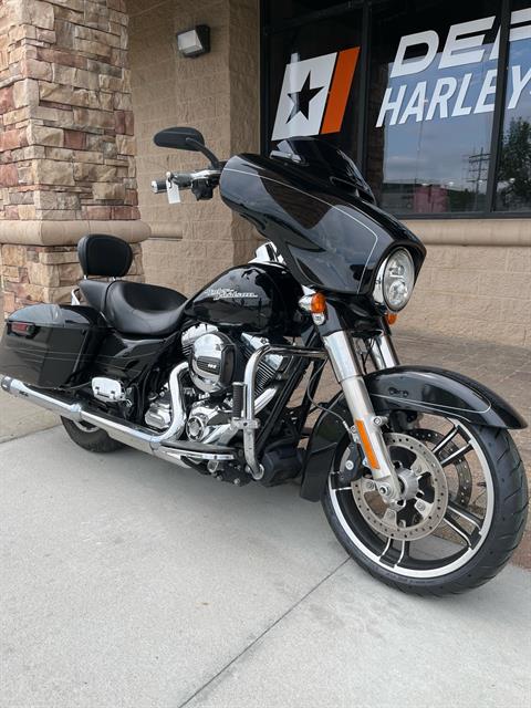 2015 Harley-Davidson Street Glide® Special in Omaha, Nebraska - Photo 2