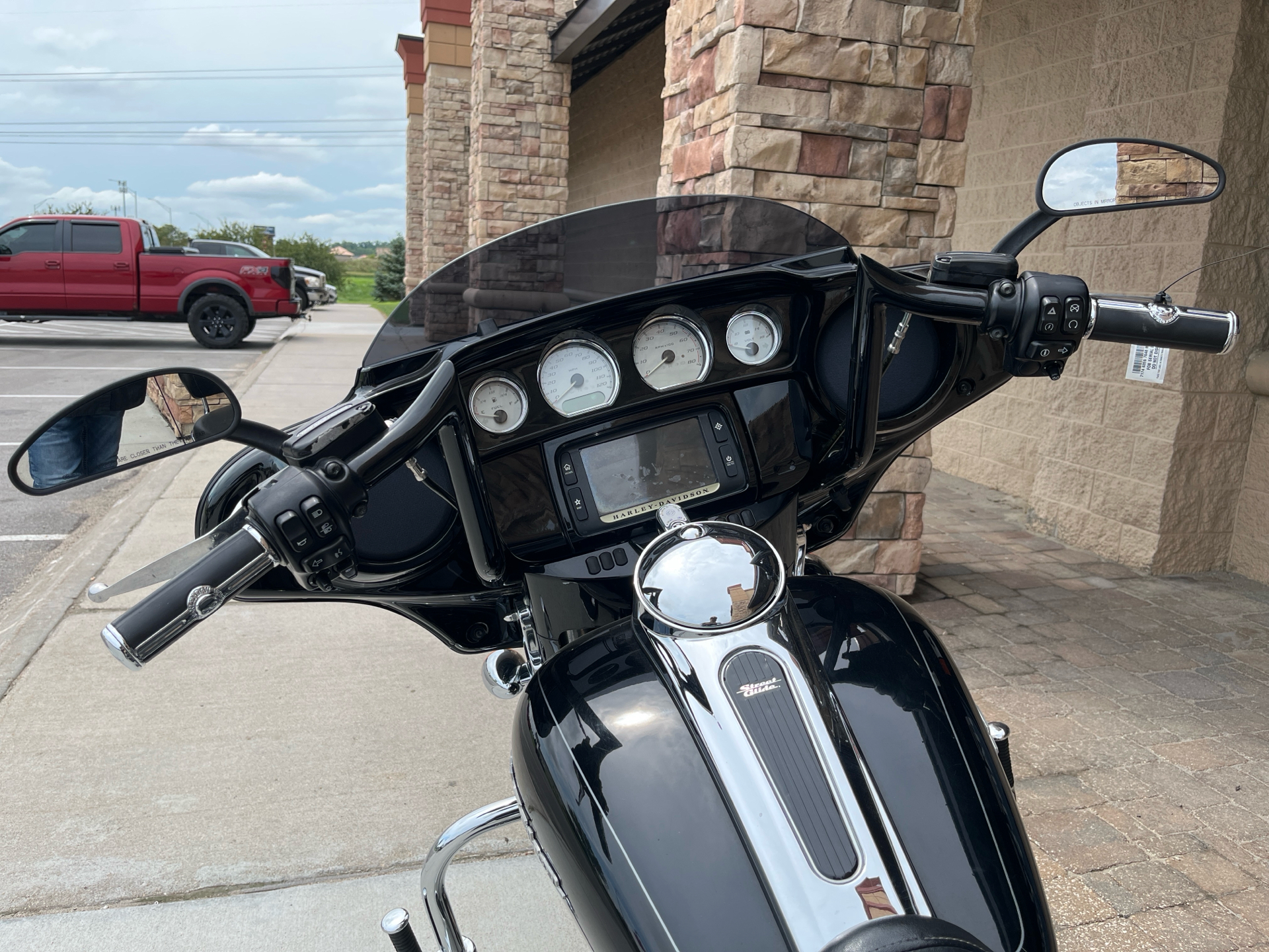 2015 Harley-Davidson Street Glide® Special in Omaha, Nebraska - Photo 8