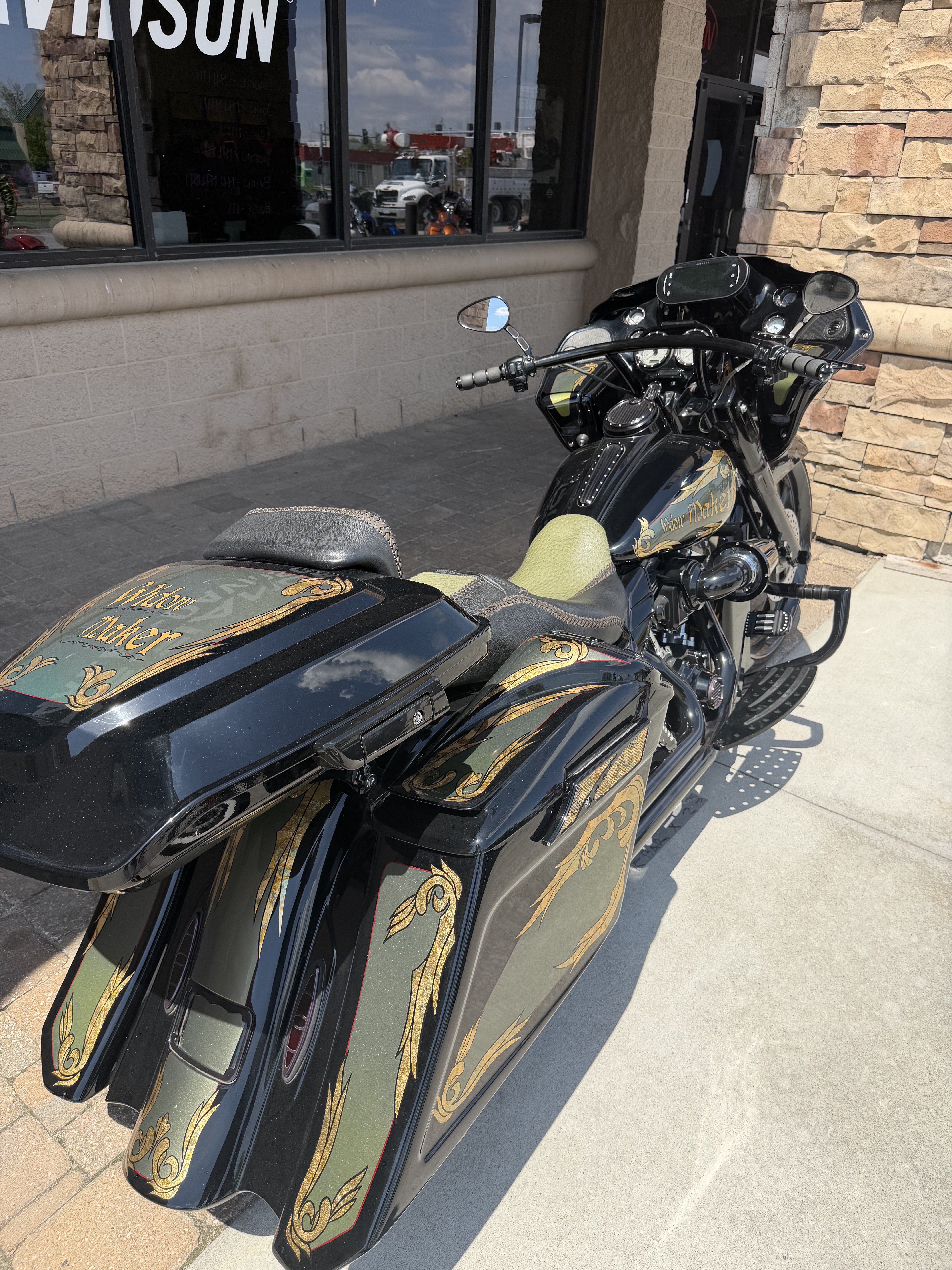 2013 Harley-Davidson Road Glide® Custom in Omaha, Nebraska - Photo 2