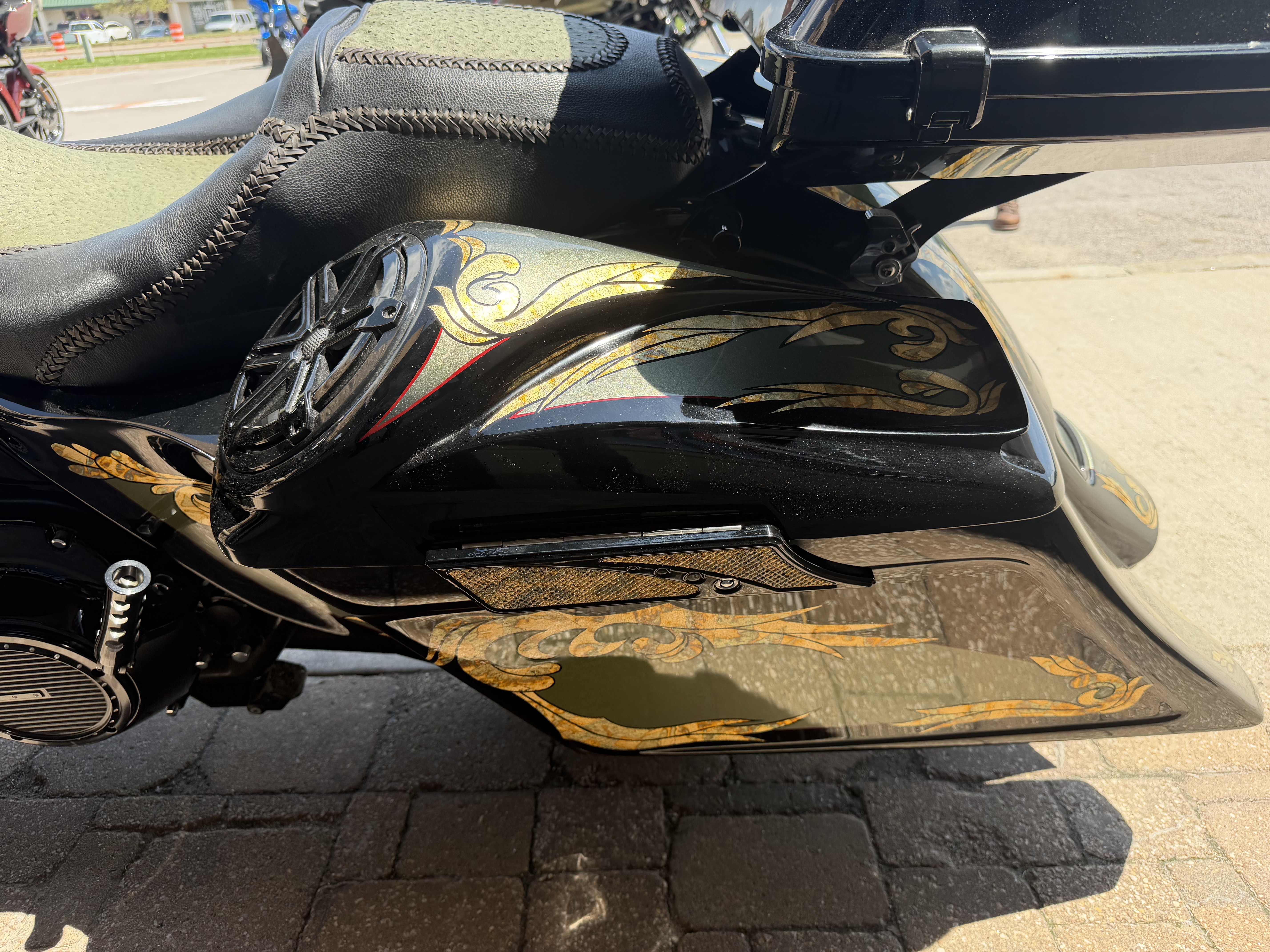 2013 Harley-Davidson Road Glide® Custom in Omaha, Nebraska - Photo 13