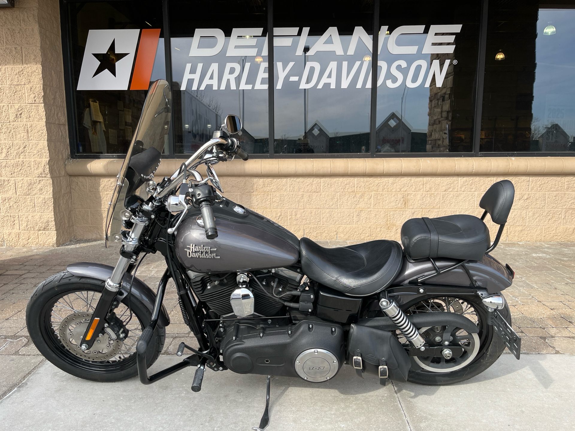 2014 Harley-Davidson Dyna® Street Bob® in Omaha, Nebraska - Photo 3