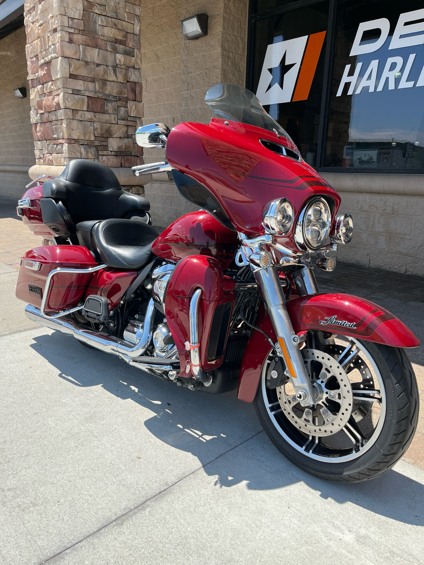 2020 Harley-Davidson Ultra Limited in Omaha, Nebraska - Photo 2