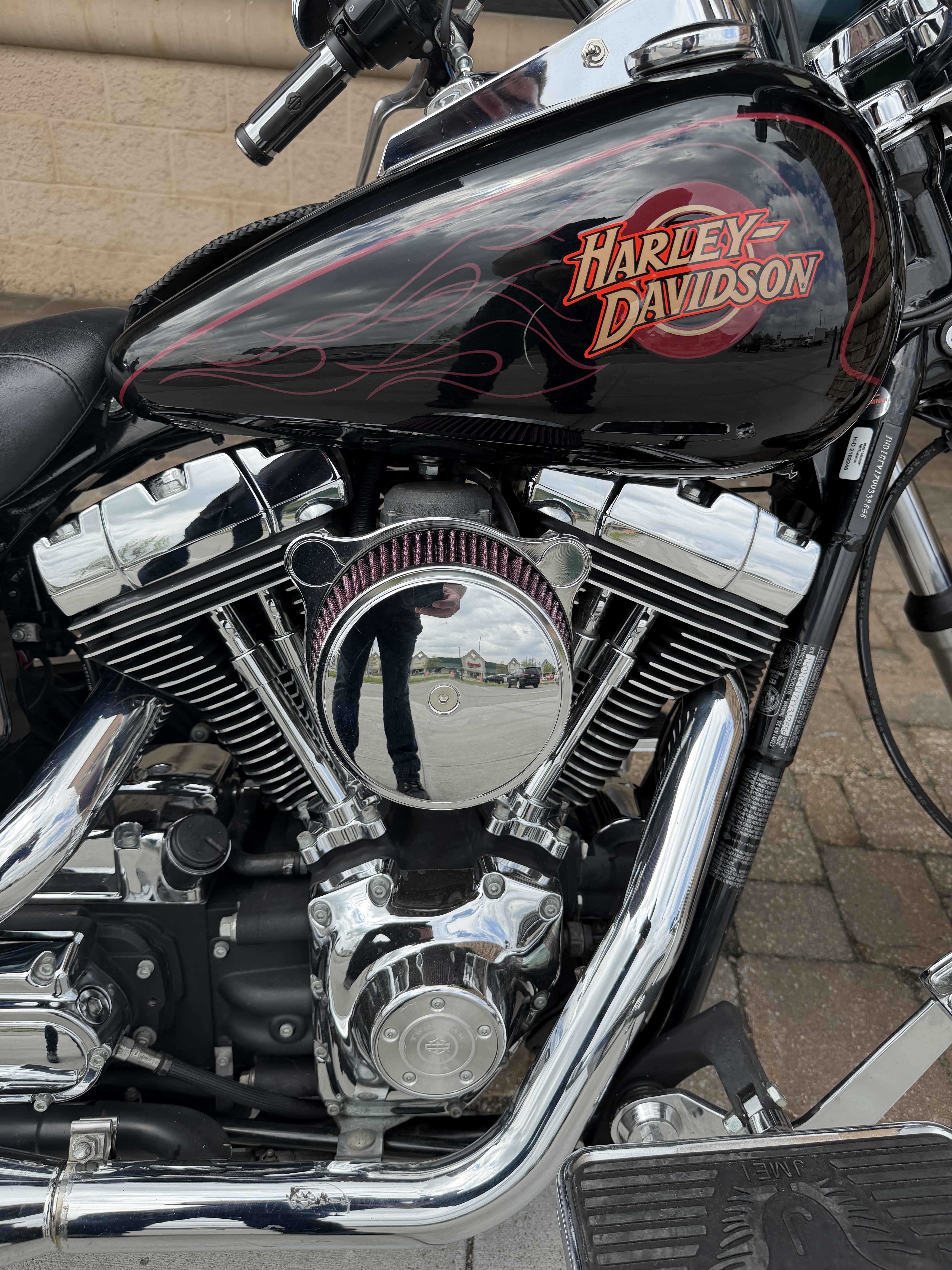 2000 Harley-Davidson FXDWG Dyna Wide Glide® in Omaha, Nebraska - Photo 2