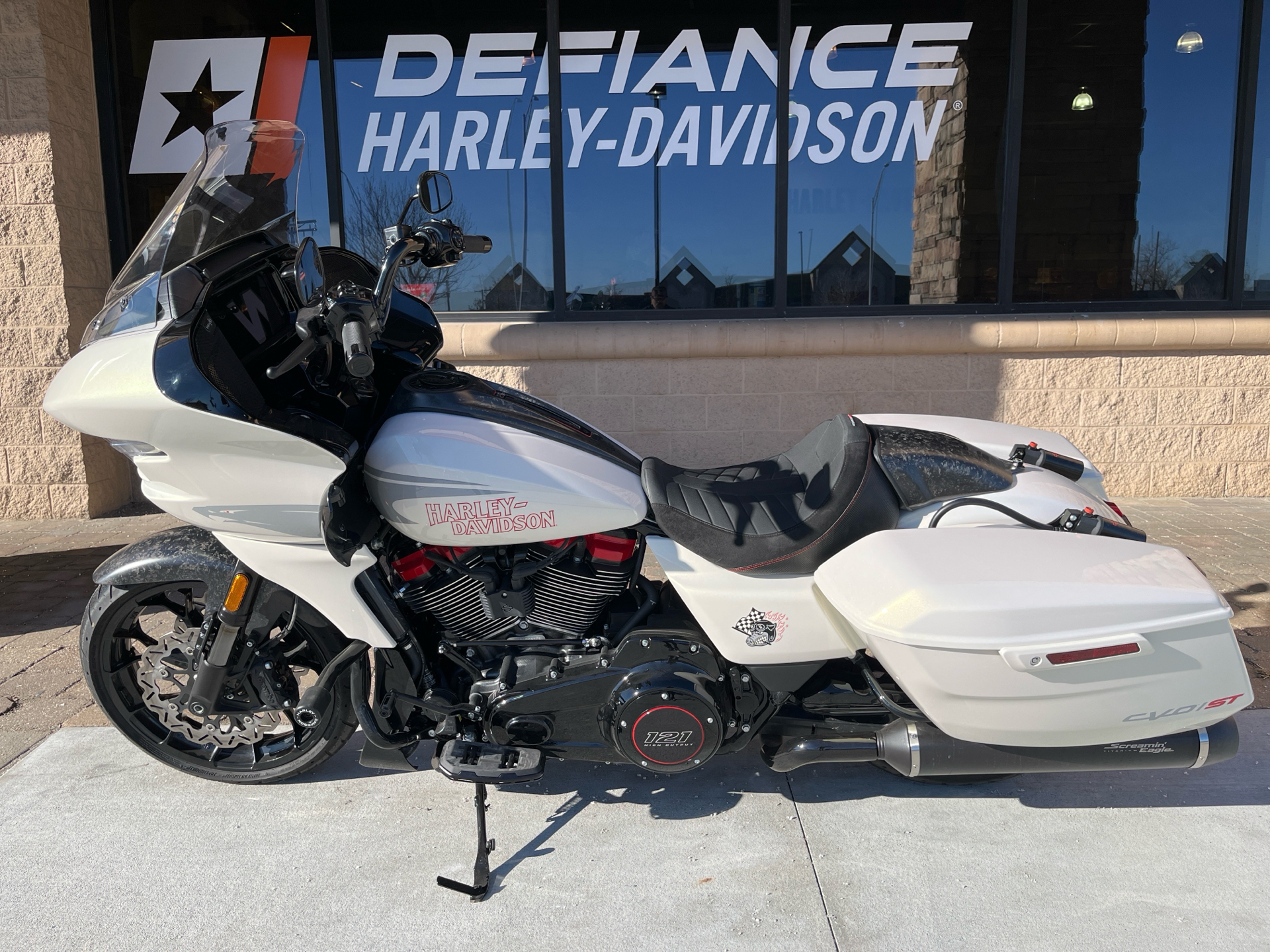 2024 Harley-Davidson CVO™ Road Glide® ST in Omaha, Nebraska - Photo 3