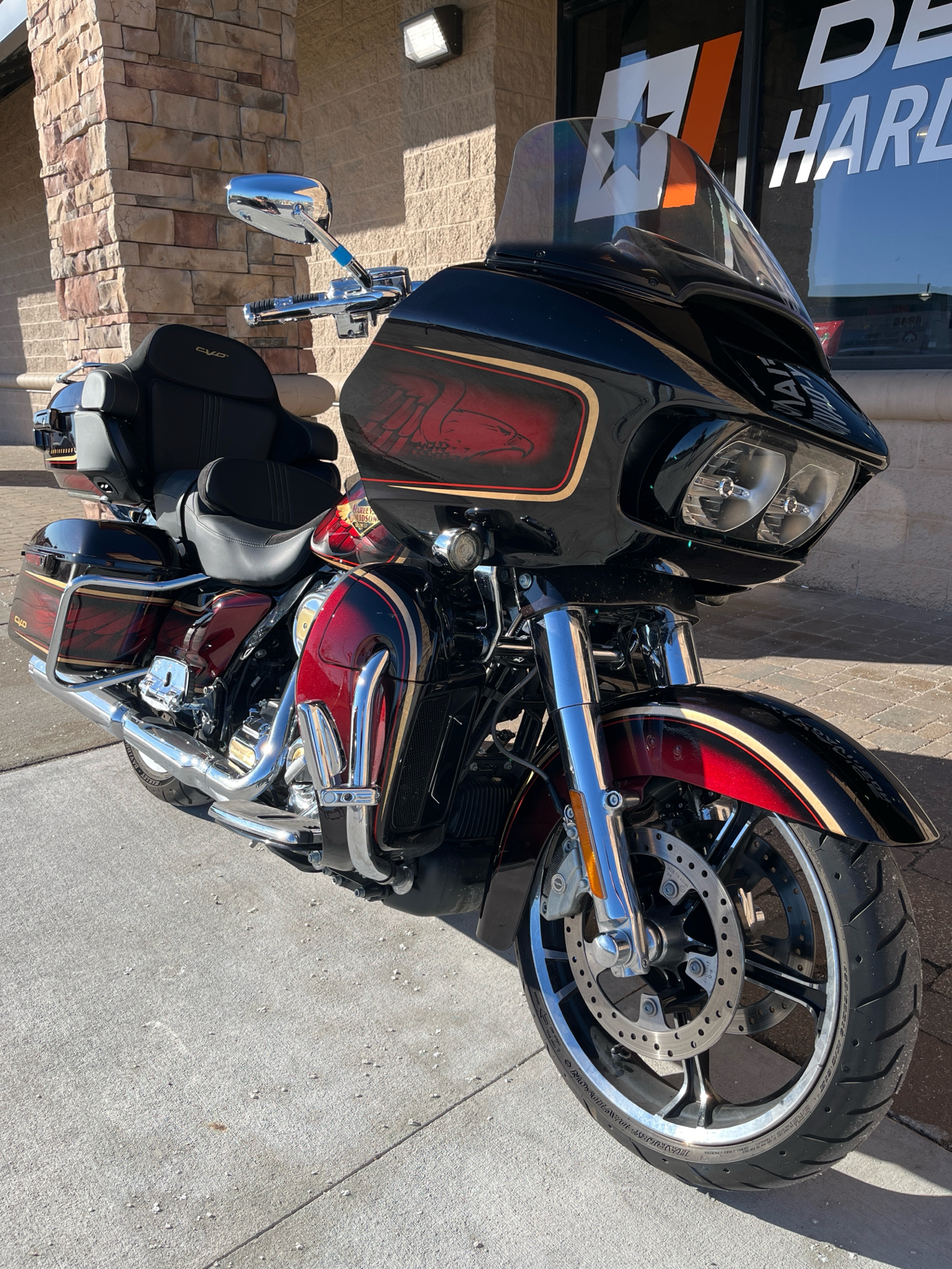 2023 Harley-Davidson CVO™ Road Glide® Limited Anniversary in Omaha, Nebraska - Photo 2