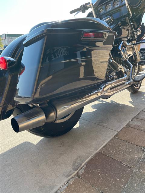 2016 Harley-Davidson Street Glide® Special in Omaha, Nebraska - Photo 9