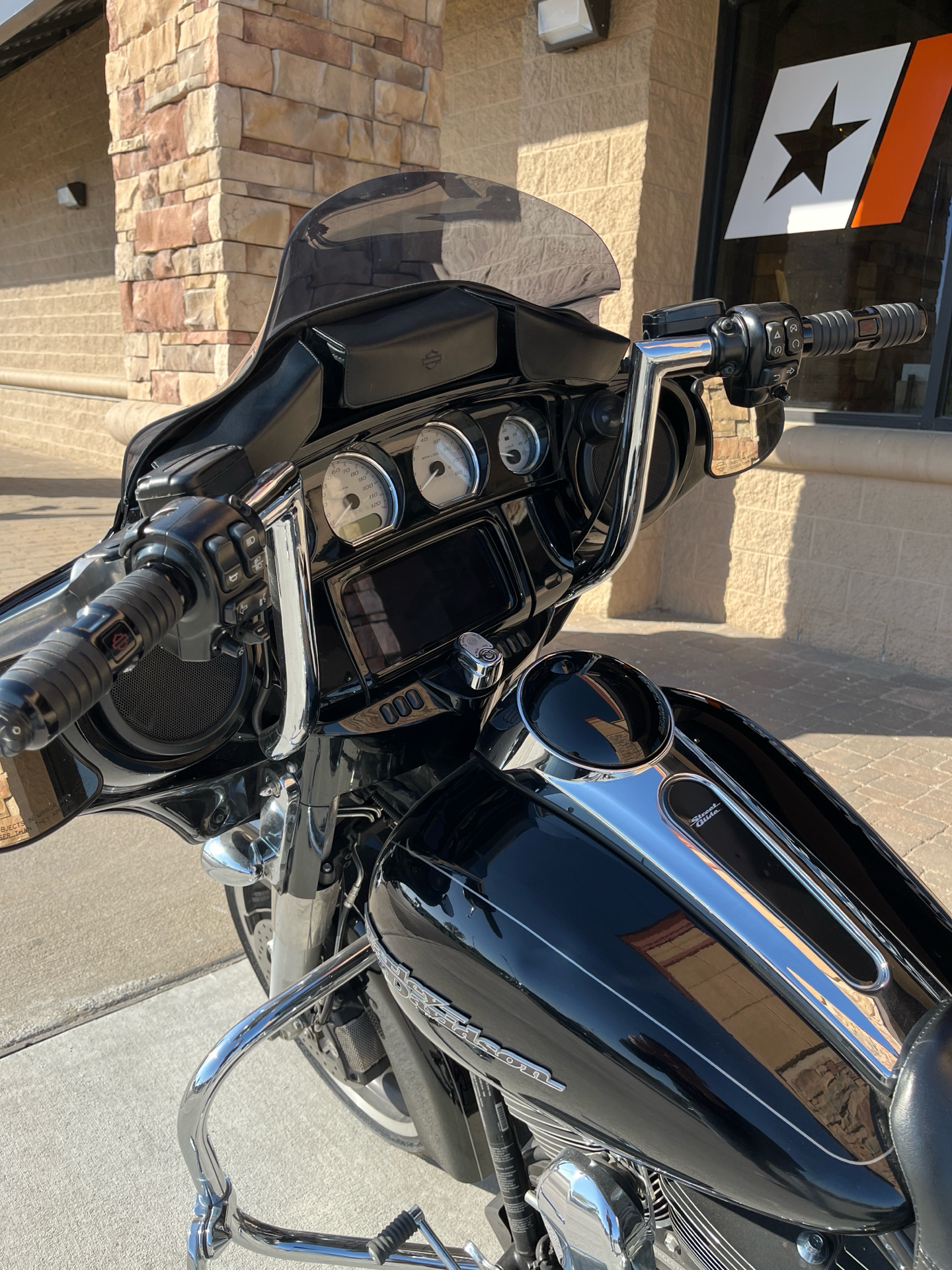 2016 Harley-Davidson Street Glide® Special in Omaha, Nebraska - Photo 11