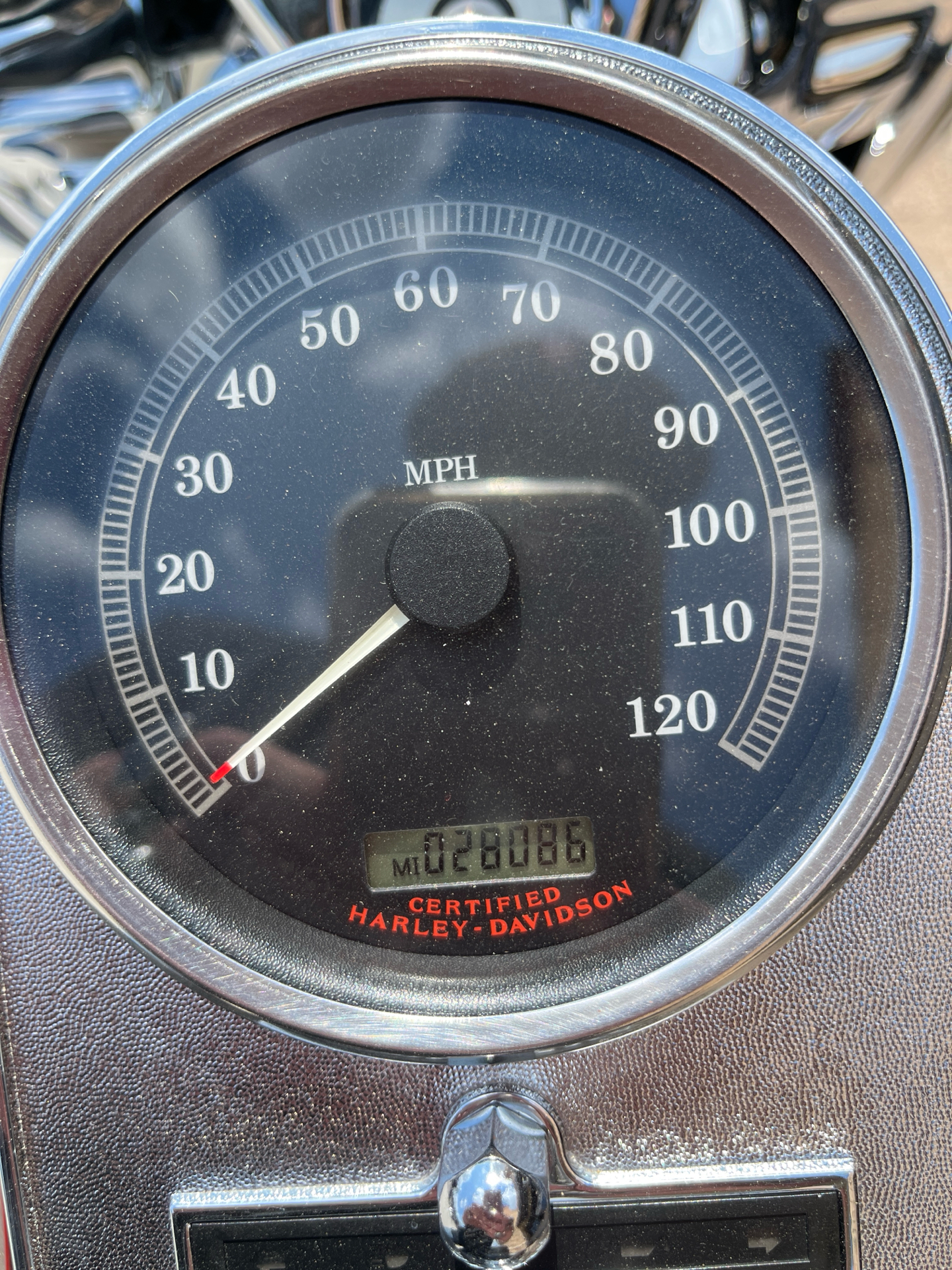 2005 Harley-Davidson FLHRCI Road King® Classic in Omaha, Nebraska - Photo 5